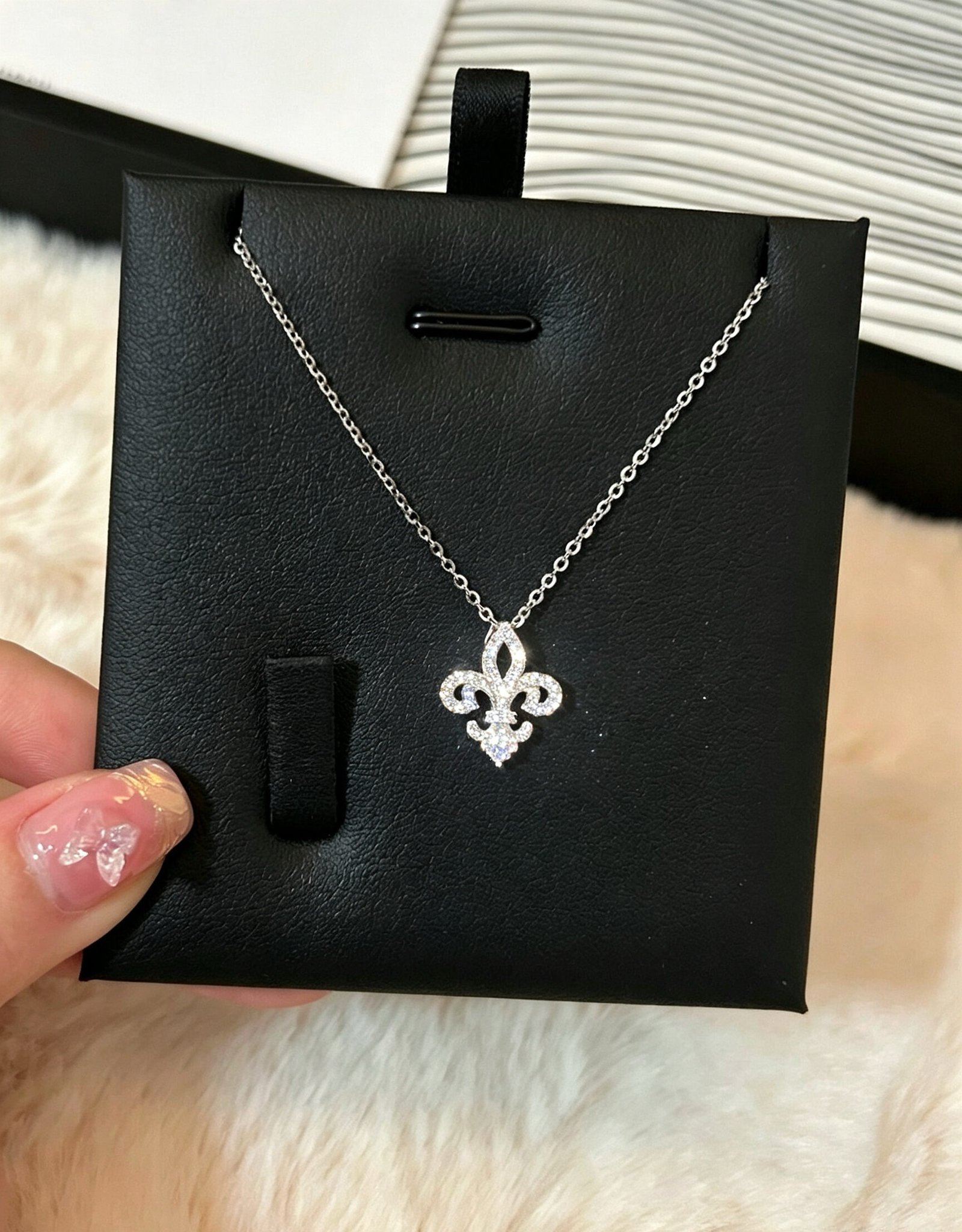 Silver Fleur de Lis necklace in 925 sterling silver with sparkling moissanite